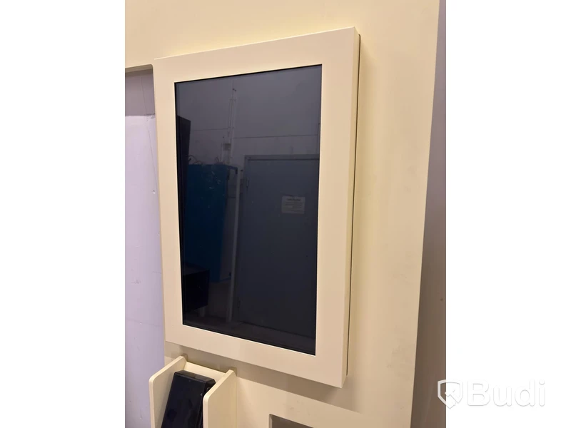 Refrigerated vending machine Vision, Comboplus S R 290 V8, incl. screen, card reader and built-in installation parts