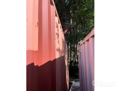 20 fots container med lagerhylla