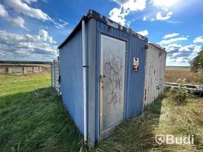 WC-bod, toalettbod med 2st toaletter och handfat.