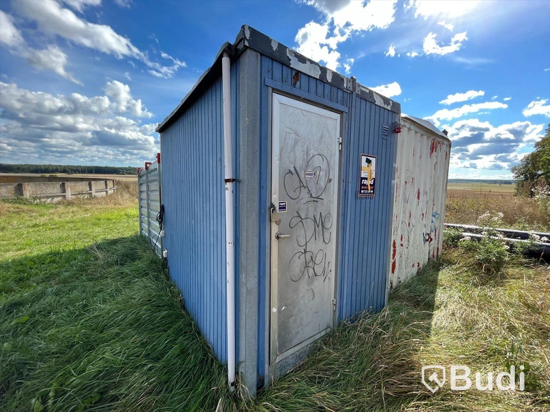 WC-bod, toalettbod med 2st toaletter och handfat.