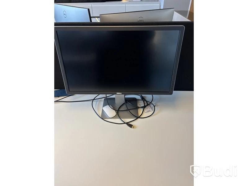 4 st. Arbetsplatser