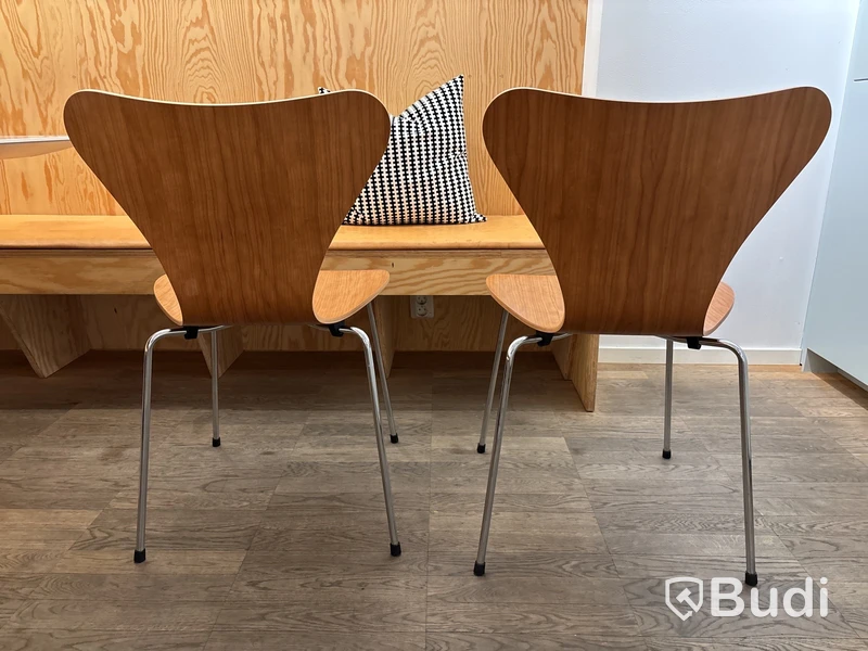 2 st. Stolar Fritz Hansen, ekfaner