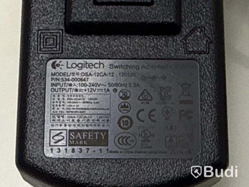 2 st Logitech videokonferenskameror