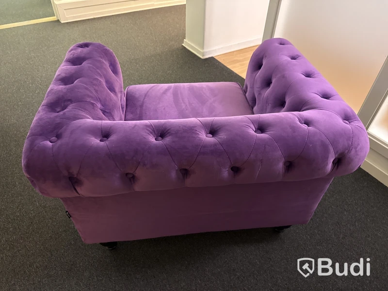 Designfåtölj Beliani i chesterfield stil