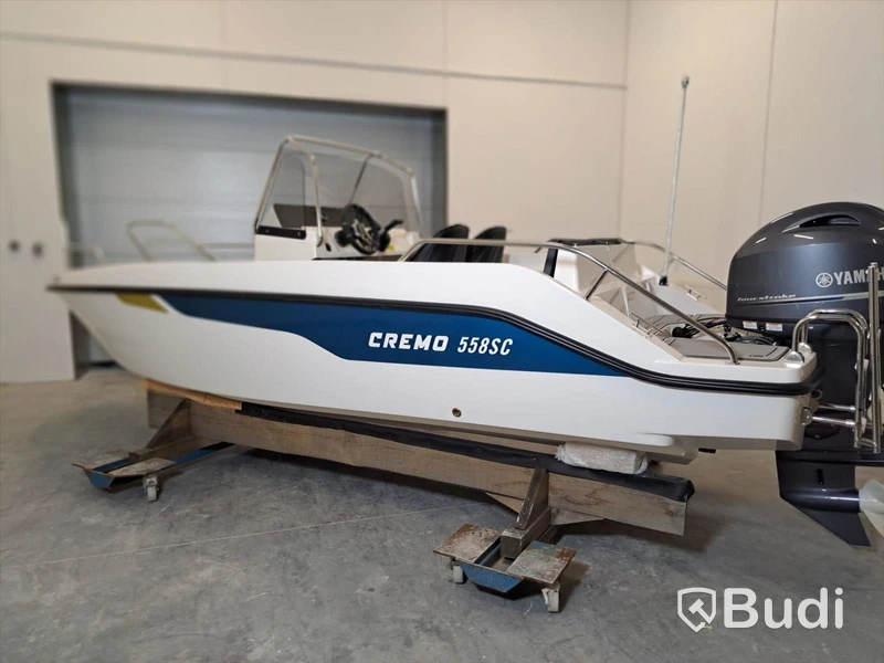 Cremo 558SC 2025 Demobåt med Yamaha