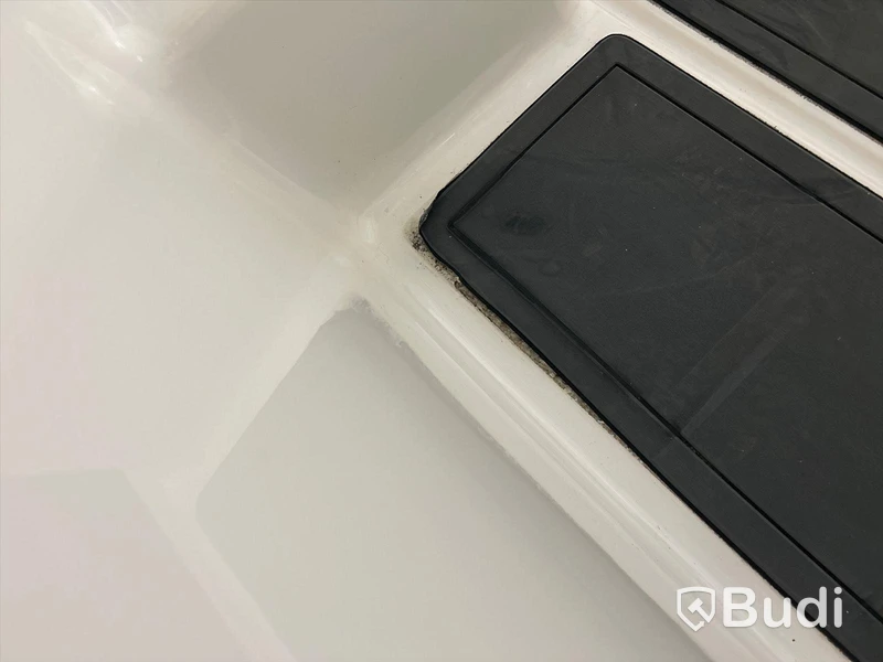 Cremo 490SC -22 Console Boat