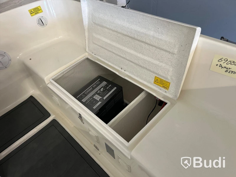 Cremo 490SC -22 Console Boat