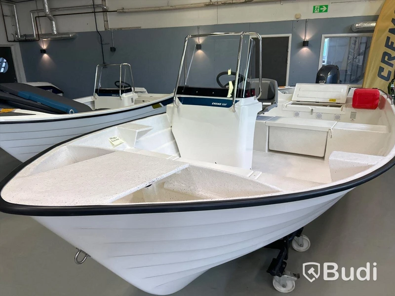 Cremo 550F -26 Console Boat