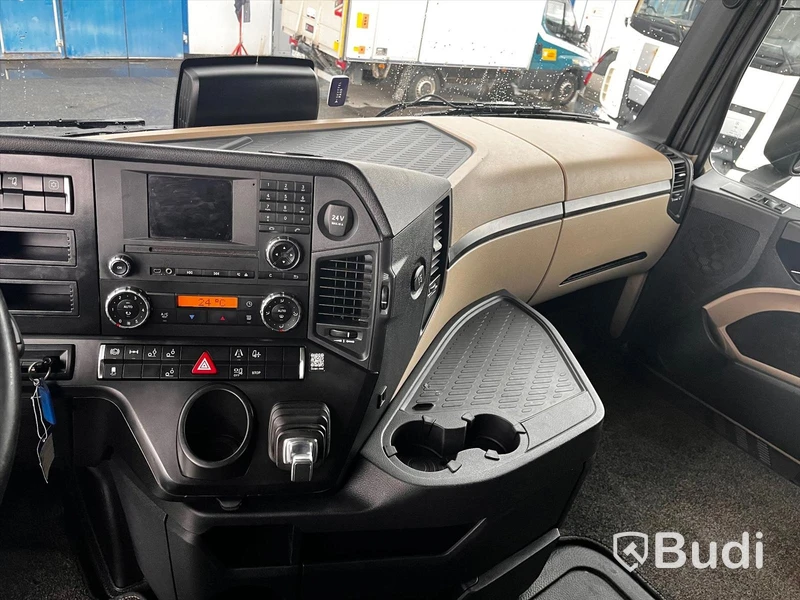 Dragbil Mercedes-Benz Actros 2553 -2019