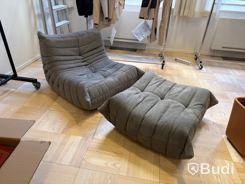 Togo Ligne Roset fåtölj med fotpall