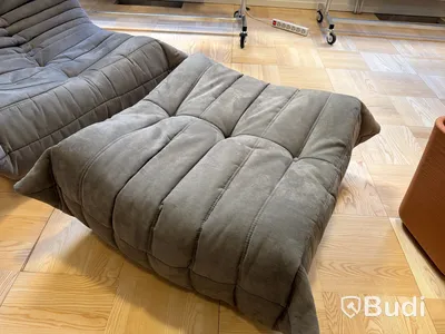 Togo Ligne Roset fåtölj med fotpall