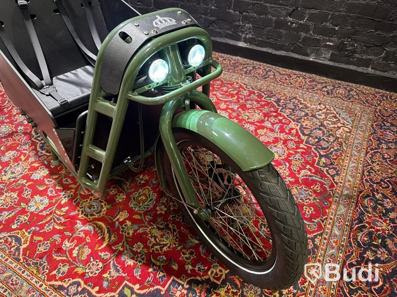 NY Monark Charles Elcykel med låda