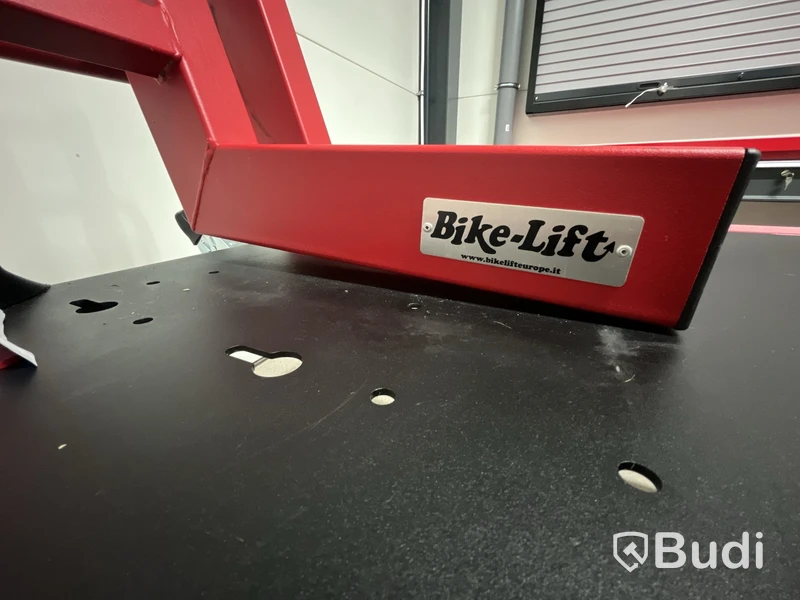 Bike-Lift Absolute 756 – MC-lyft / Saxlyft