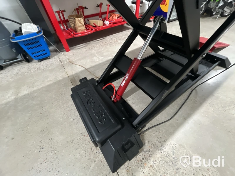 1 st. Bike-Lift Absolute 756 – MC-lyft / Saxlyft