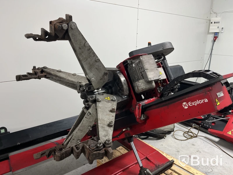 Corghi Monster AG TT – Heavy Duty däckmonteringsmaskin