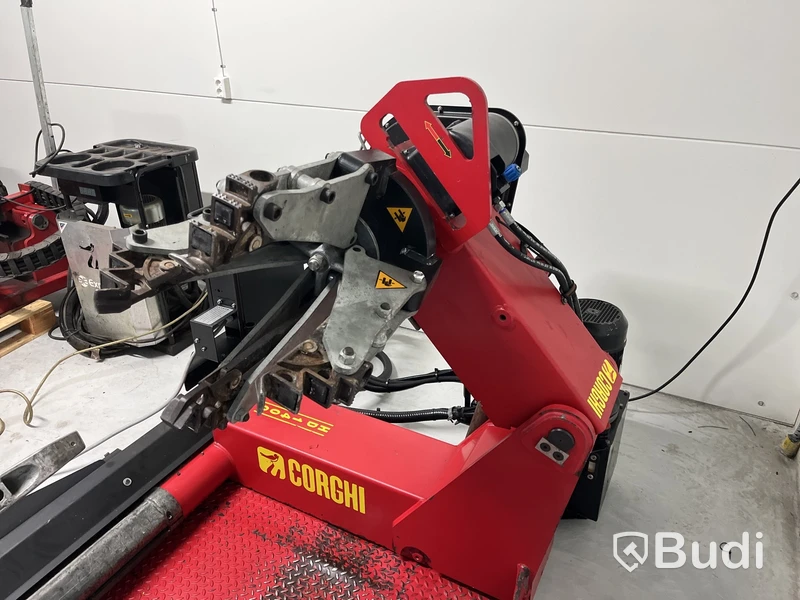 1 st. Corghi HD1400 Automatic – Heavy-Duty däckmonteringsmaskin