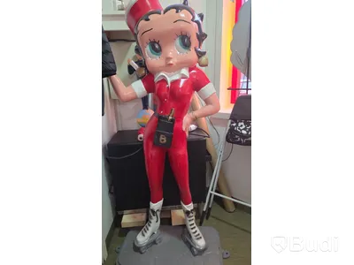 Staty Betty Boop servitris med bricka, röd