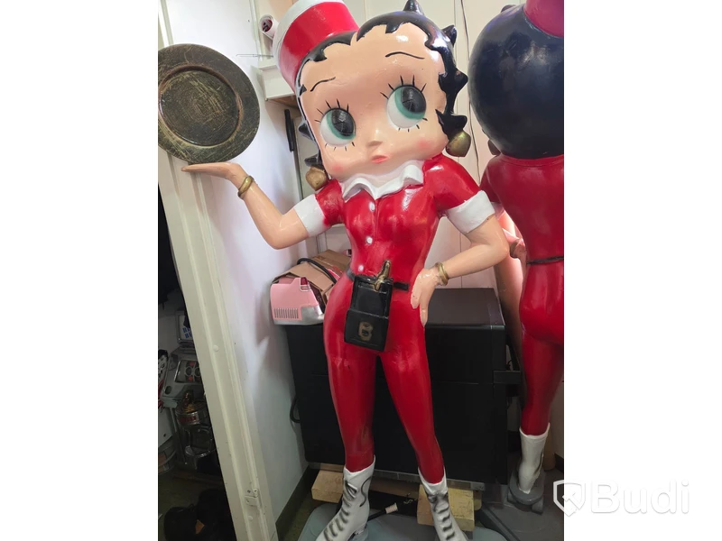 Staty Betty Boop servitris med bricka, röd