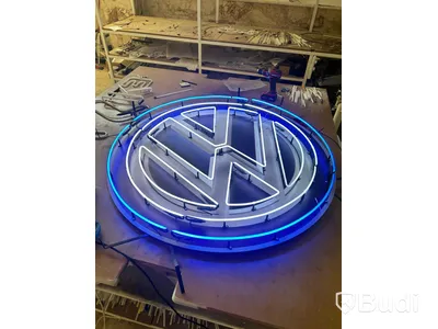 Neonskylt Volkswagen-logotyp, blått glas