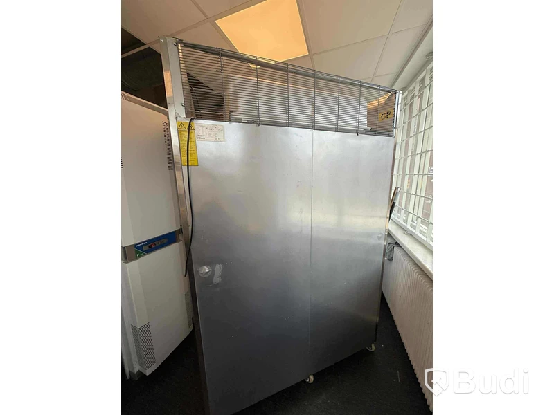 Adexa GN1400F Upright Frysskåp