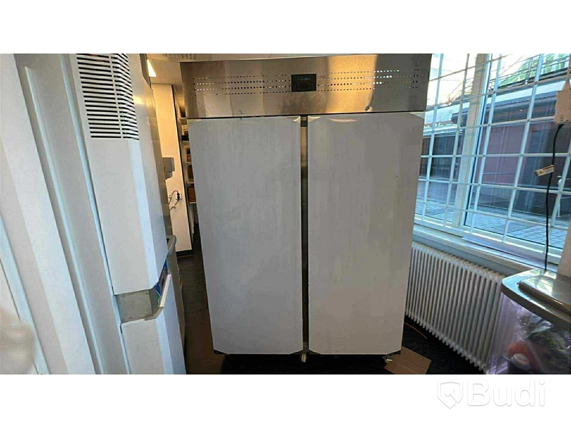 Adexa GN1400F Upright Frysskåp
