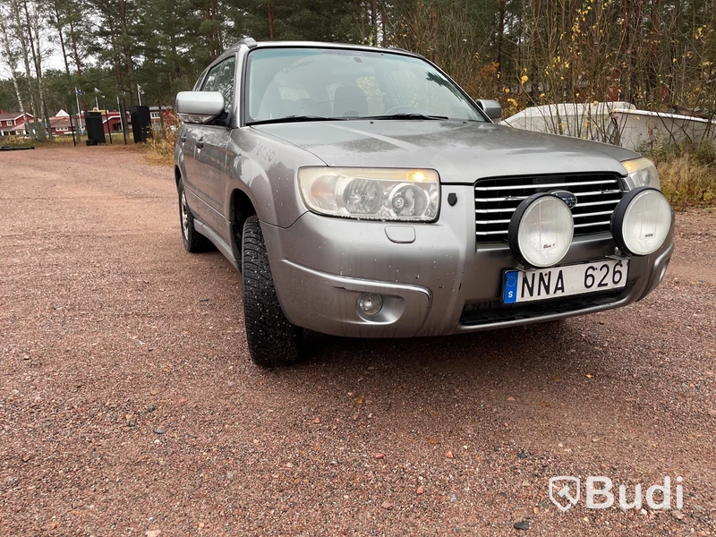 Subaru Forester -2007, bensin