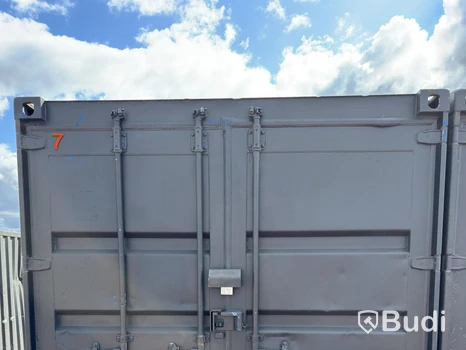 Container, specialbyggd & isolerad