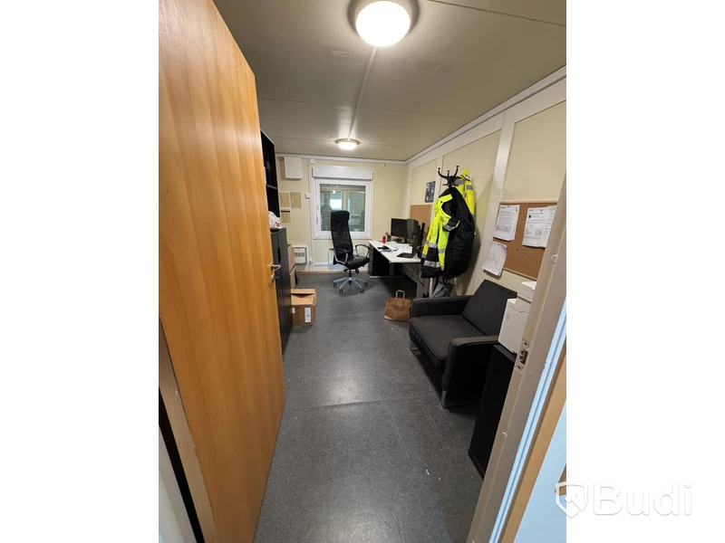 Kontorsbarack / Byggbod (sammansatt modulsystem) – Flera kontorsrum & fikarum