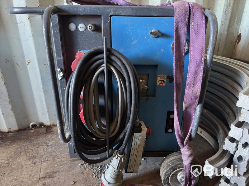 Kontrollenhet, Hydraulisk styrenhet och elcentral