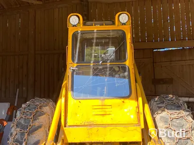 Baklastare Volvo BM 620 med redskap