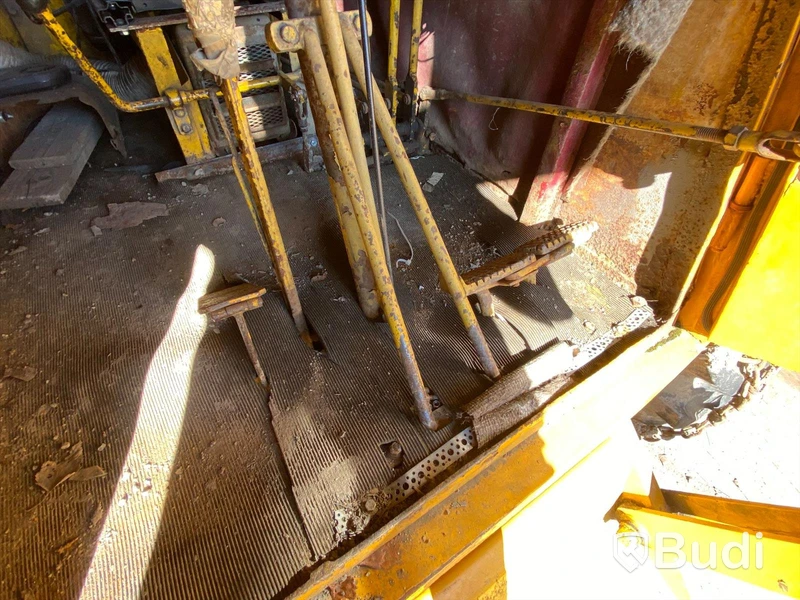 Baklastare Volvo BM 620 med redskap