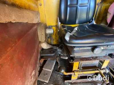 Baklastare Volvo BM 620 med redskap