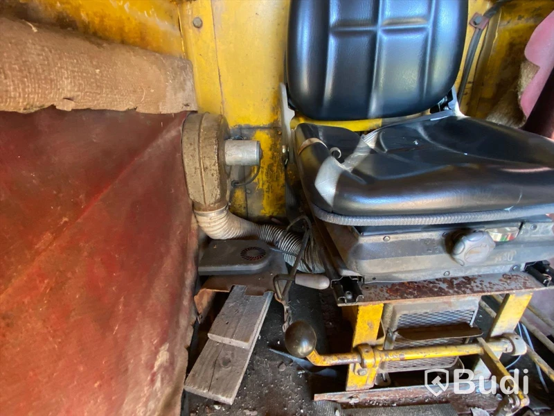 Baklastare Volvo BM 620 med redskap