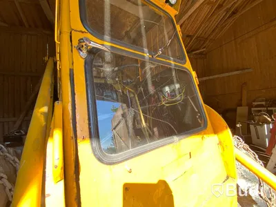 Baklastare Volvo BM 620 med redskap