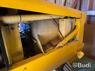Baklastare Volvo BM 620 med redskap
