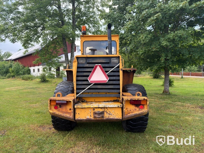 Hjullastare Volvo BM4400 årsmodell 1985