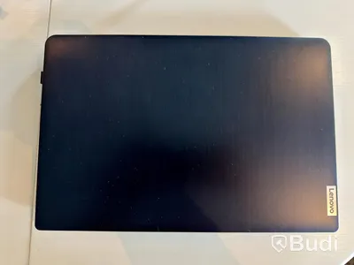 Lenovo IdeaPad 3 med Lenovo ThinkVision 24” skärm och tillbehör