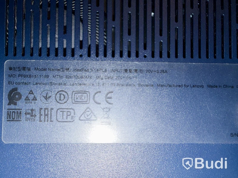 Lenovo IdeaPad 3 med 24” skärm, USB-C-hubb/stativ och tillbehör