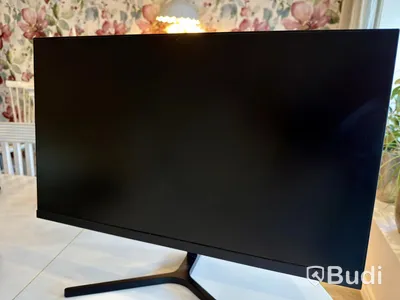 Lenovo IdeaPad 3 med 24” skärm, USB-C-hubb/stativ och tillbehör