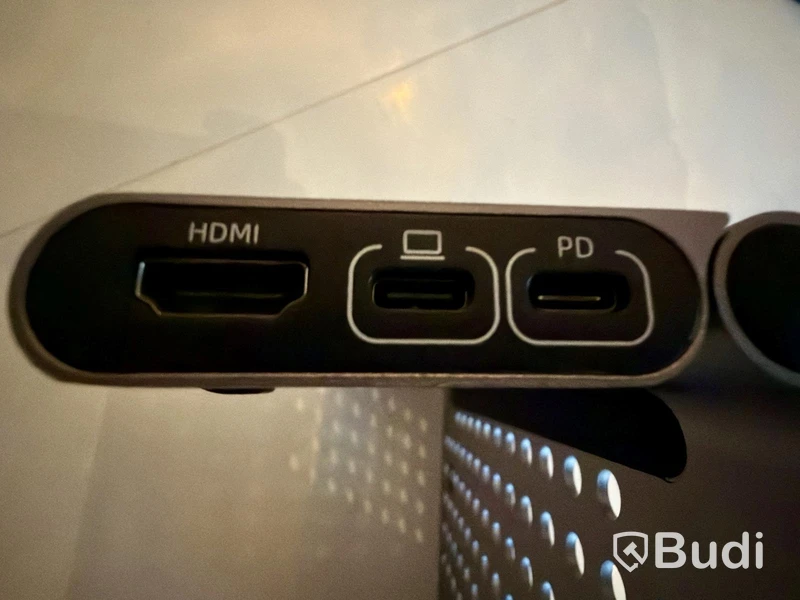 Lenovo IdeaPad 3 med 24” skärm, USB-C-hubb/stativ och tillbehör
