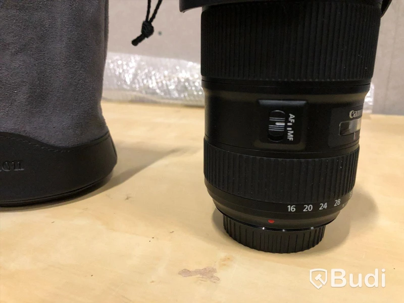 Canon objektiv EF 16-35 f2,8 L USM III ink motljusskydd och skyddspåse. Hämtas eller fraktas från Tjörn
