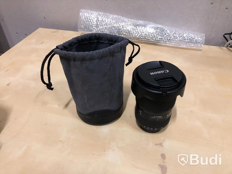 Canon objektiv EF 16-35 f2,8 L USM III ink motljusskydd och skyddspåse. Hämtas eller fraktas från Tjörn