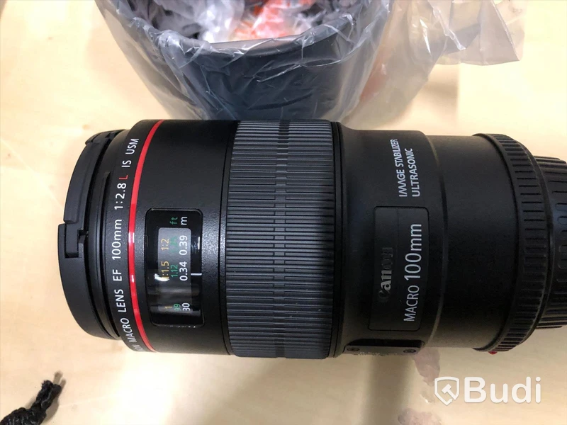 Canonobjektiv EF 100mm f2,8 L Macro. Hämtas eller fraktas från Tjörn