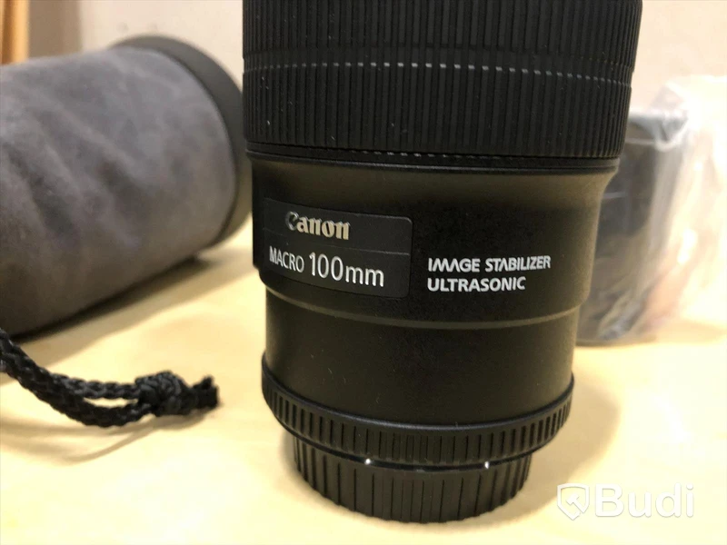 Canonobjektiv EF 100mm f2,8 L Macro. Hämtas eller fraktas från Tjörn