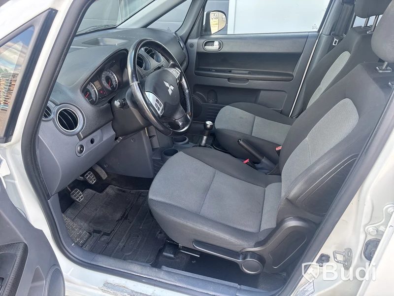 MITSUBISHI COLT 1,3  FFV -2009 Lågmilare