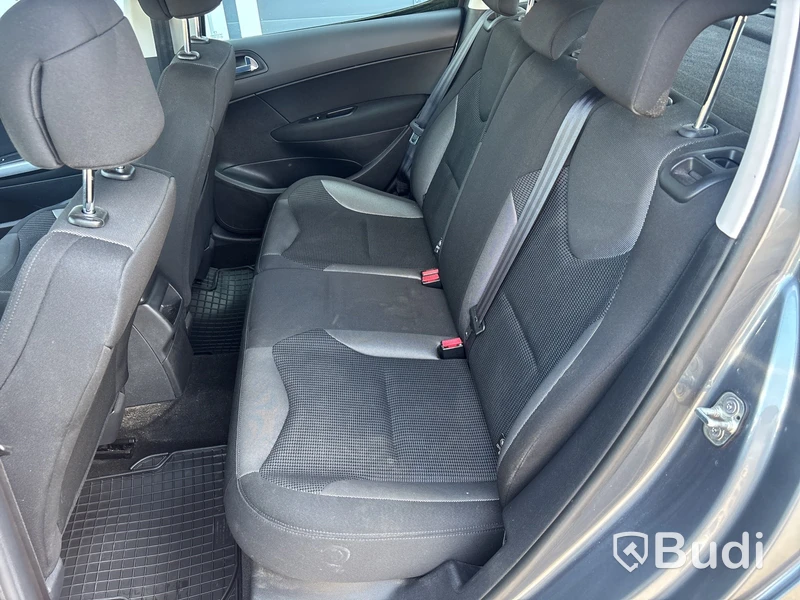 Personbil PEUGEOT 308 -2009  Lågmilare