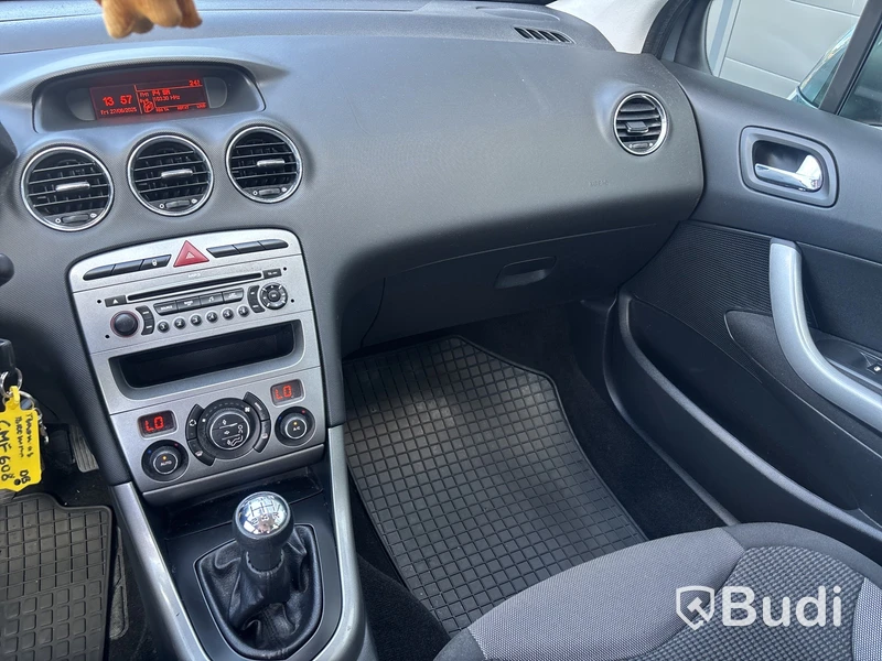 Personbil PEUGEOT 308 -2009  Lågmilare