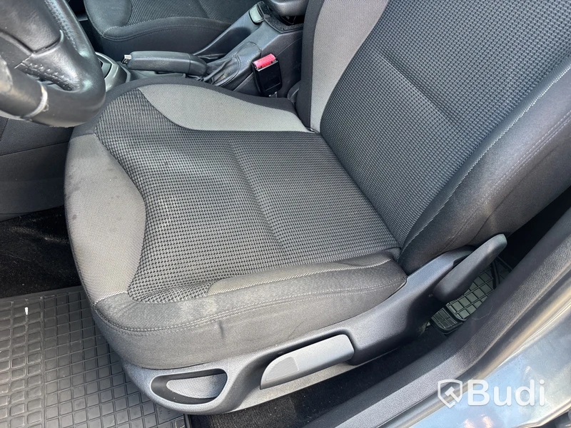 Personbil PEUGEOT 308 -2009  Lågmilare
