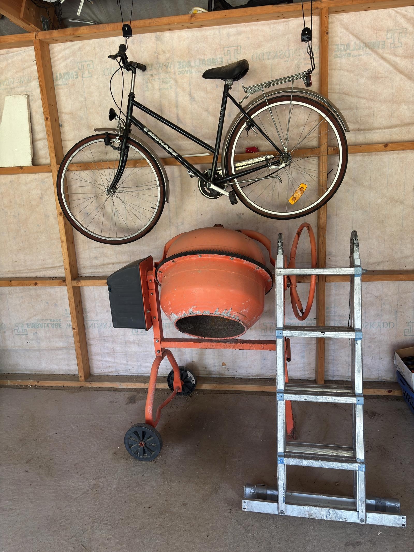 Cementblandare, alu-stege och Monark cykel