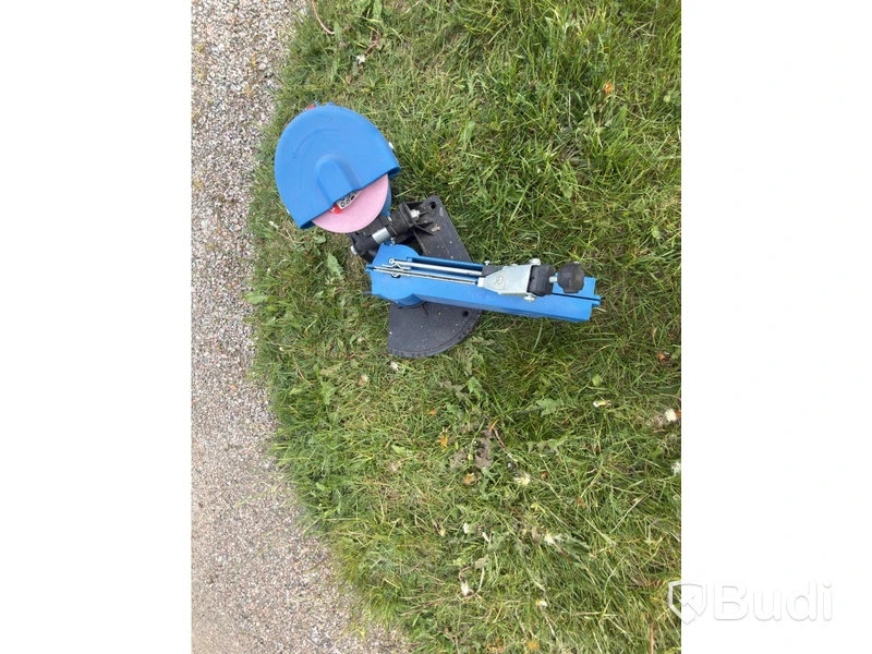 Mutterdragare och kedjeslip för motorsåg